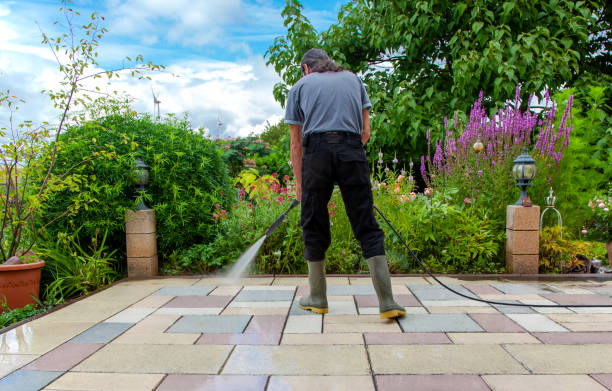 Professional Pressure Washing Services in Elwood, KS